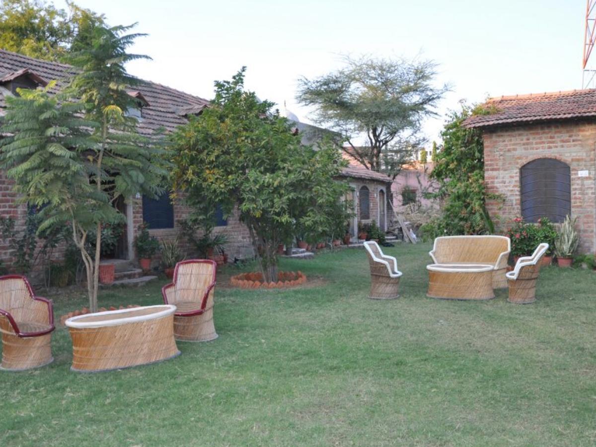 Shannu'S Ranch Inn พุชการ์ ภายนอก รูปภาพ