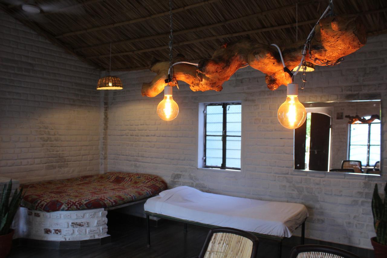 Shannu'S Ranch Inn พุชการ์ ภายนอก รูปภาพ