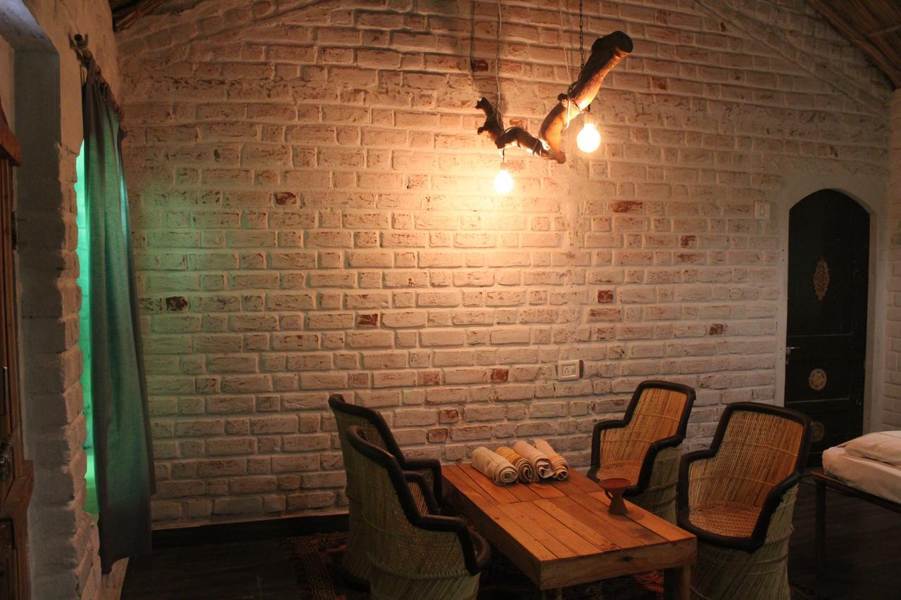 Shannu'S Ranch Inn พุชการ์ ภายนอก รูปภาพ