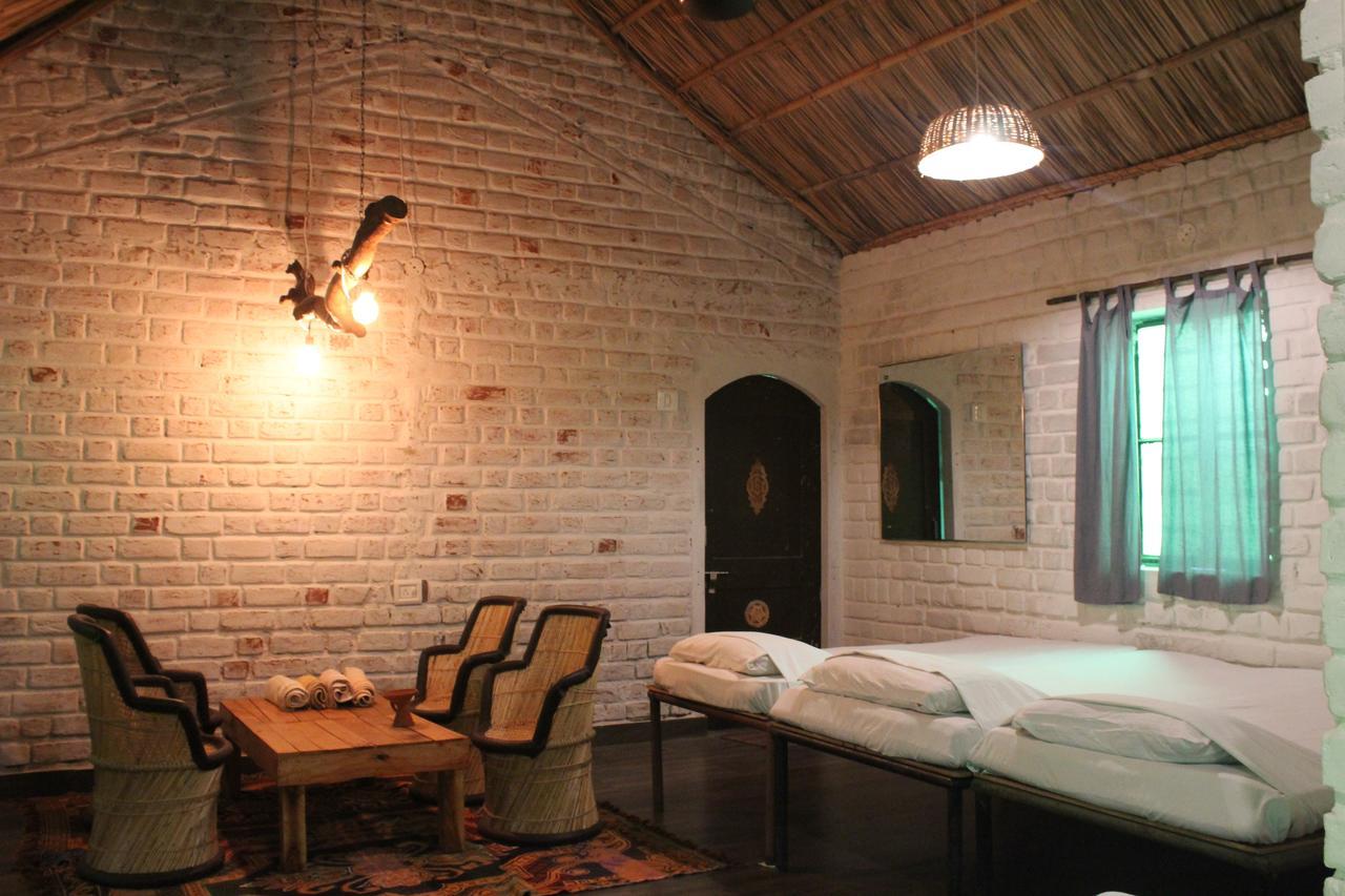 Shannu'S Ranch Inn พุชการ์ ภายนอก รูปภาพ