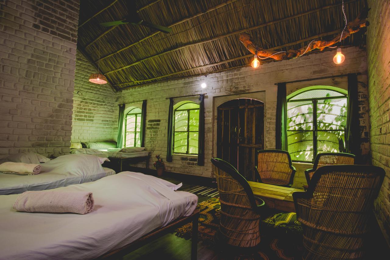 Shannu'S Ranch Inn พุชการ์ ภายนอก รูปภาพ